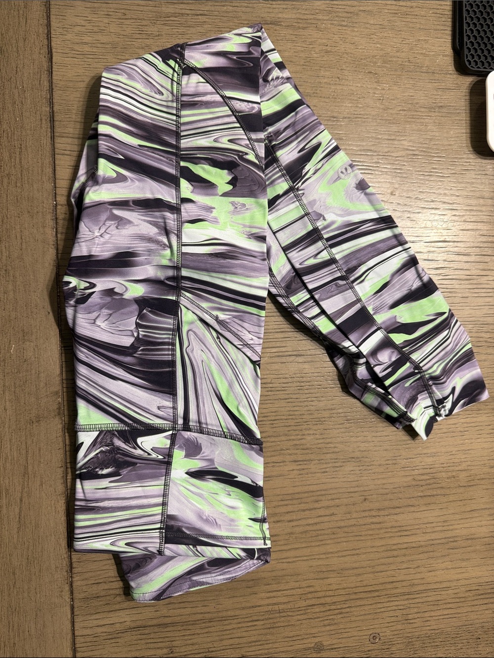 Lululemon green & grey leggings